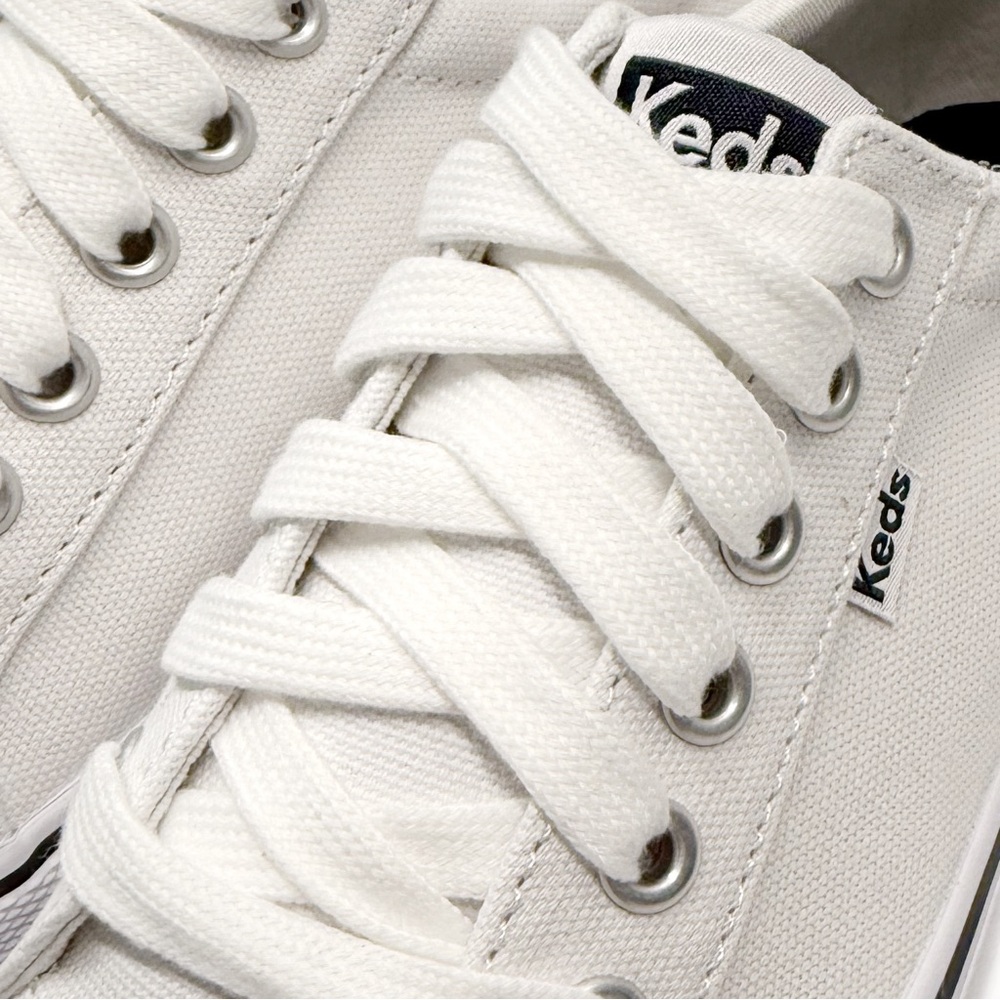 Keds White Jump Kick Canvas Lace Up Sneakers - Picture 6 of 10